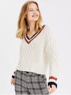 American Eagle Outfitters Cream Cable V-Neck Sweater with Rust & Navy Trim